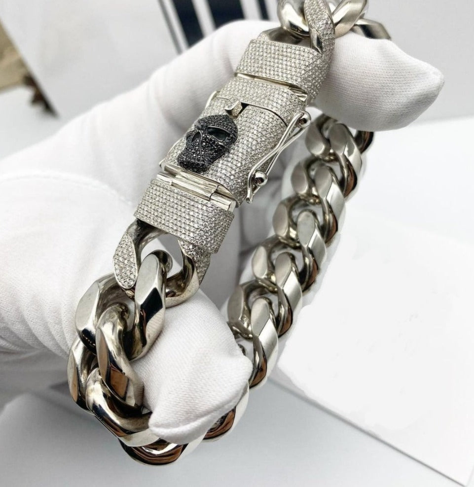 Zyan Gems | Unique 19mm High Polished Solid Miami Cuban Bracelet with Iced Skull Lock for Men |  Sterling Silver Bracelet