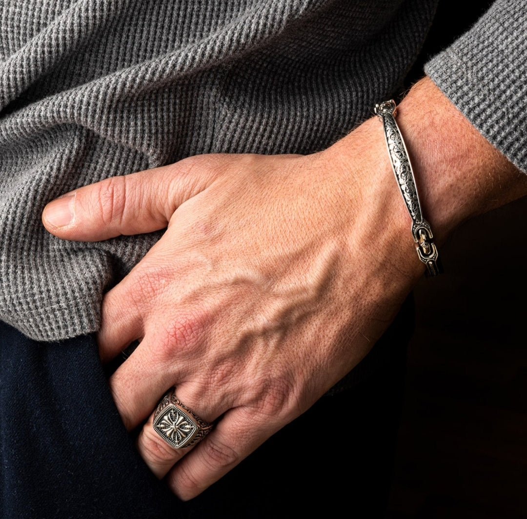 Zyan Gems | Exclusive Cross Vintage Byzantine Style Signet Ring for Men, Oxidized Sterling Silver  Ring | Jewellery for Men