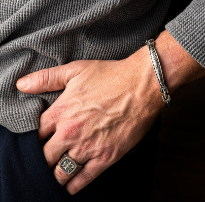 Zyan Gems | Exclusive Cross Vintage Byzantine Style Signet Ring for Men, Oxidized Sterling Silver  Ring | Jewellery for Men