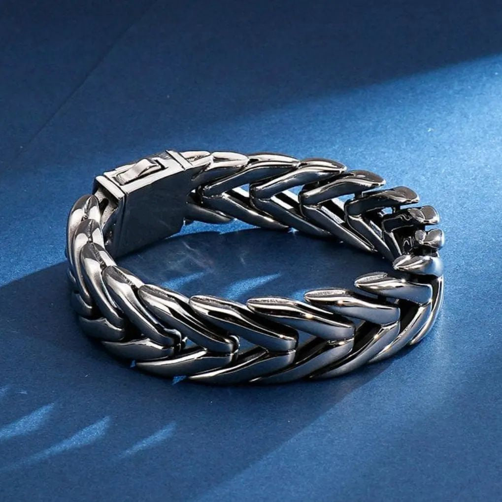 Zyan Gems | Unique Silver Arrow Oxidized Bracelet for Men |  Sterling Silver Bracelet