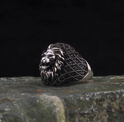 Zyan Gems | Unique Turkish Style Oxidized Silver Lion Ring with Black Zircon|  Sterling Silver Oxidized Ring