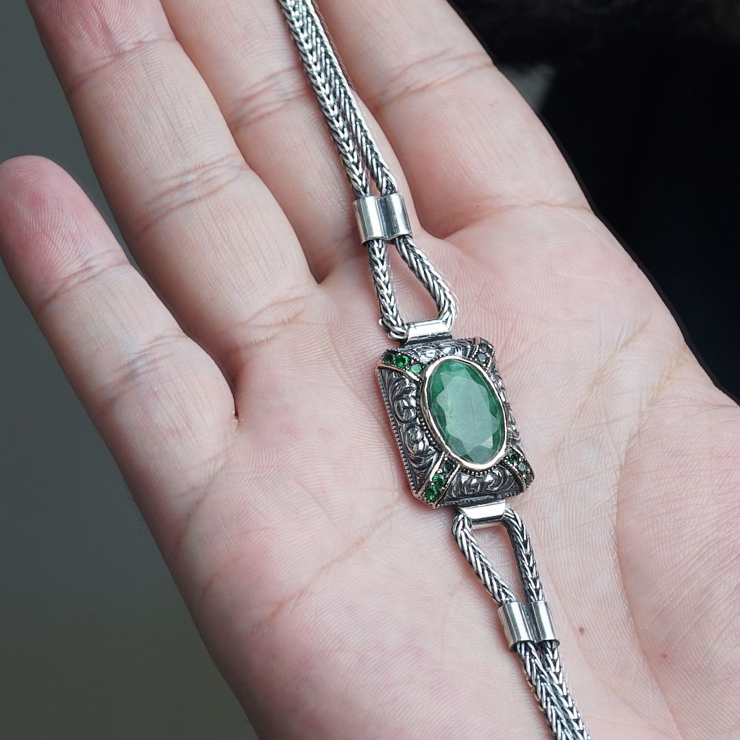 Zyan Gems | Unique Green Emerald hand beaded chain Bracelet for Men | Oxidized  Silver Bracelet