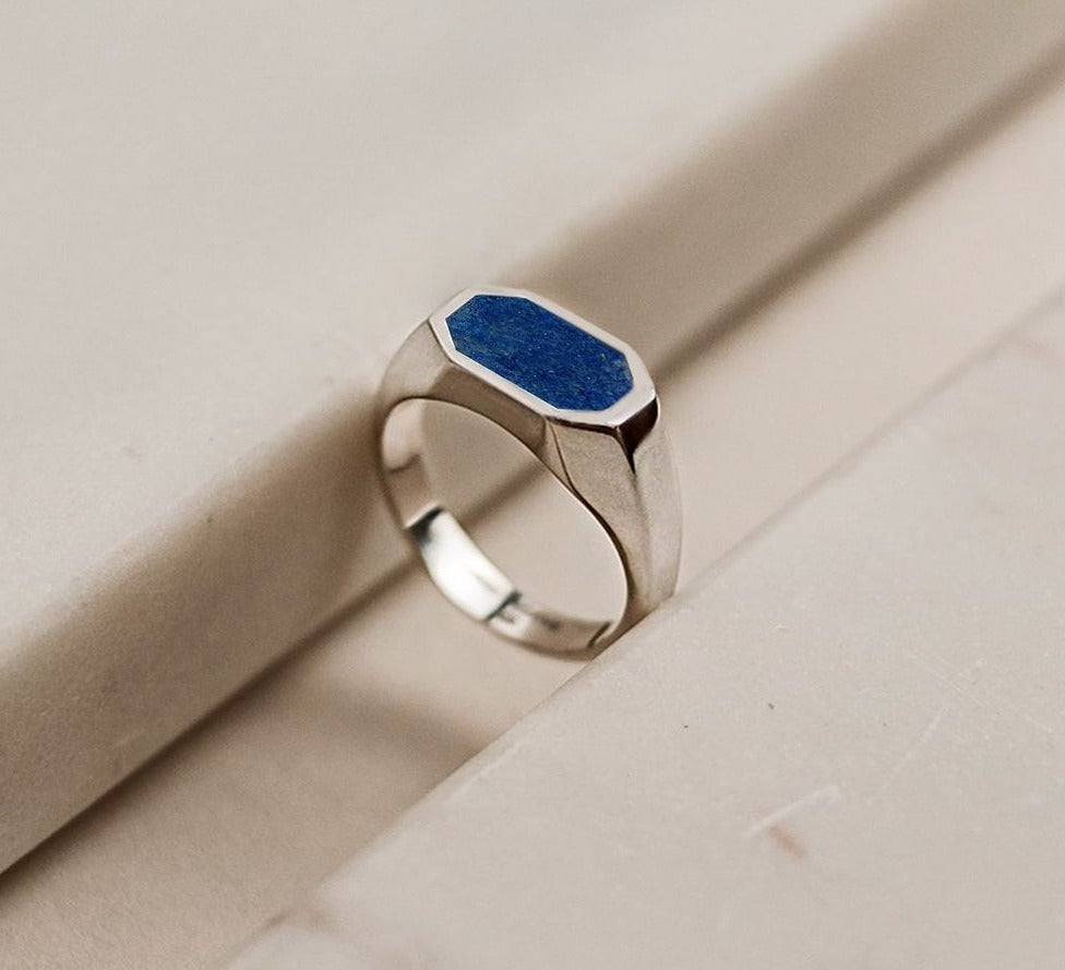 Zyan Gems | Elegant Signet Ring with Natural Lapis Lazuli |  Sterling Silver Ring