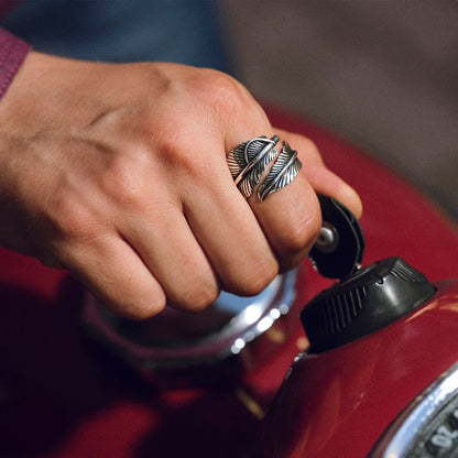 Zyan Gems | Exclusive Feather Style Signet Ring for Men, Oxidized Sterling Silver  Ring | Jewellery for Men