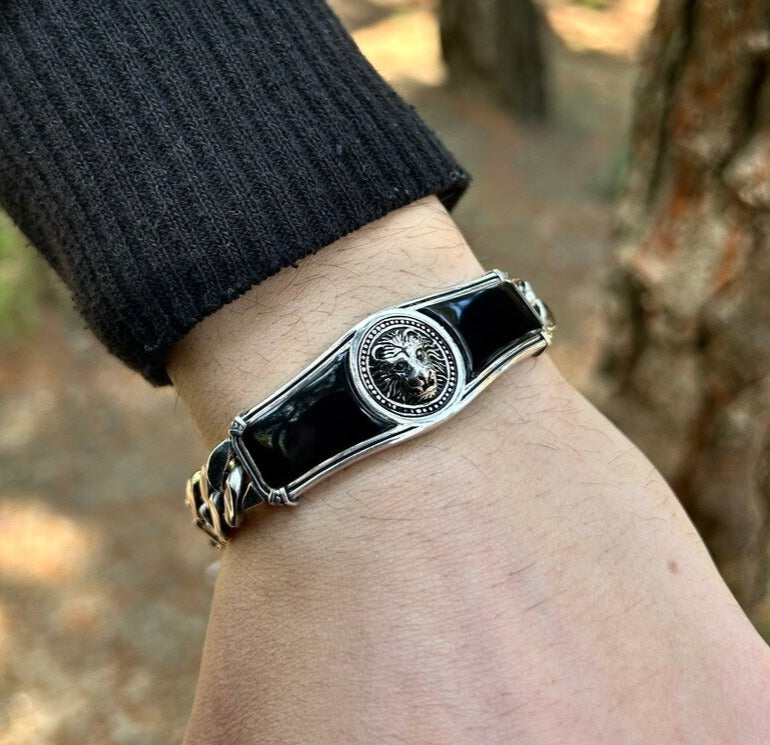 Zyan Gems | Heavy Lion Chain Bracelet with Natural Black Onyx for Men |  Sterling Silver Bracelet