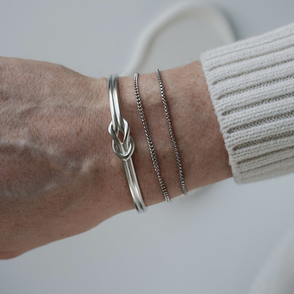 Zyan Gems | Adjustable Unique Knot Designed Bangle/kadaa/Handcuff for Men & Boys |  Sterling Silver Bracelet