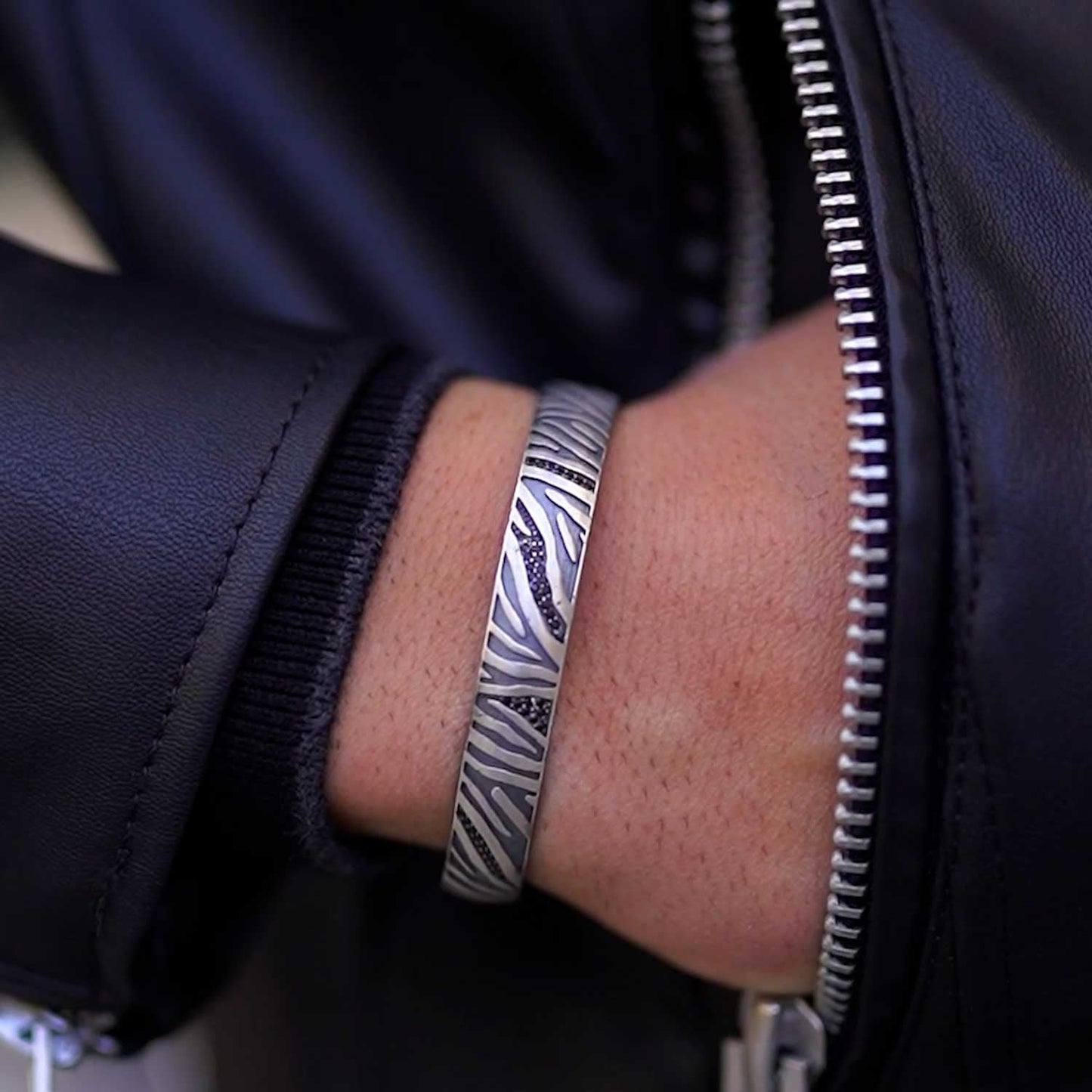 Zyan Gems | Adjustable Modern Style Bangle/kadaa/Handcuff for Men & Boys |  Sterling Silver Bracelet